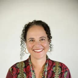Portrait of Sandra Sarrouf