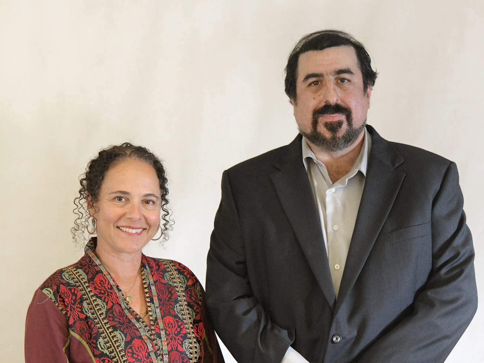 صورة تجمع Bassim Wahab مع المُحاوِر Sandra Sarrouf